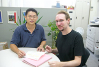 Prof. Yamaguchi (left) Simon Janich (right)